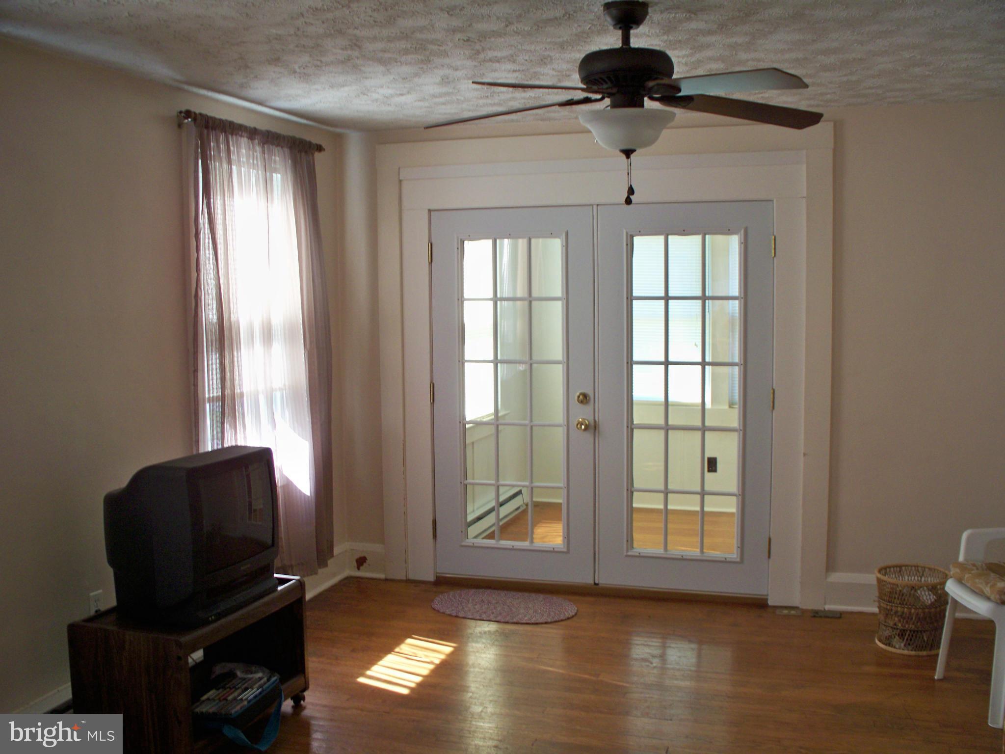 1009 Calvary Road Churchville, MD 21028 - Photo 7 of 19 Living Room
