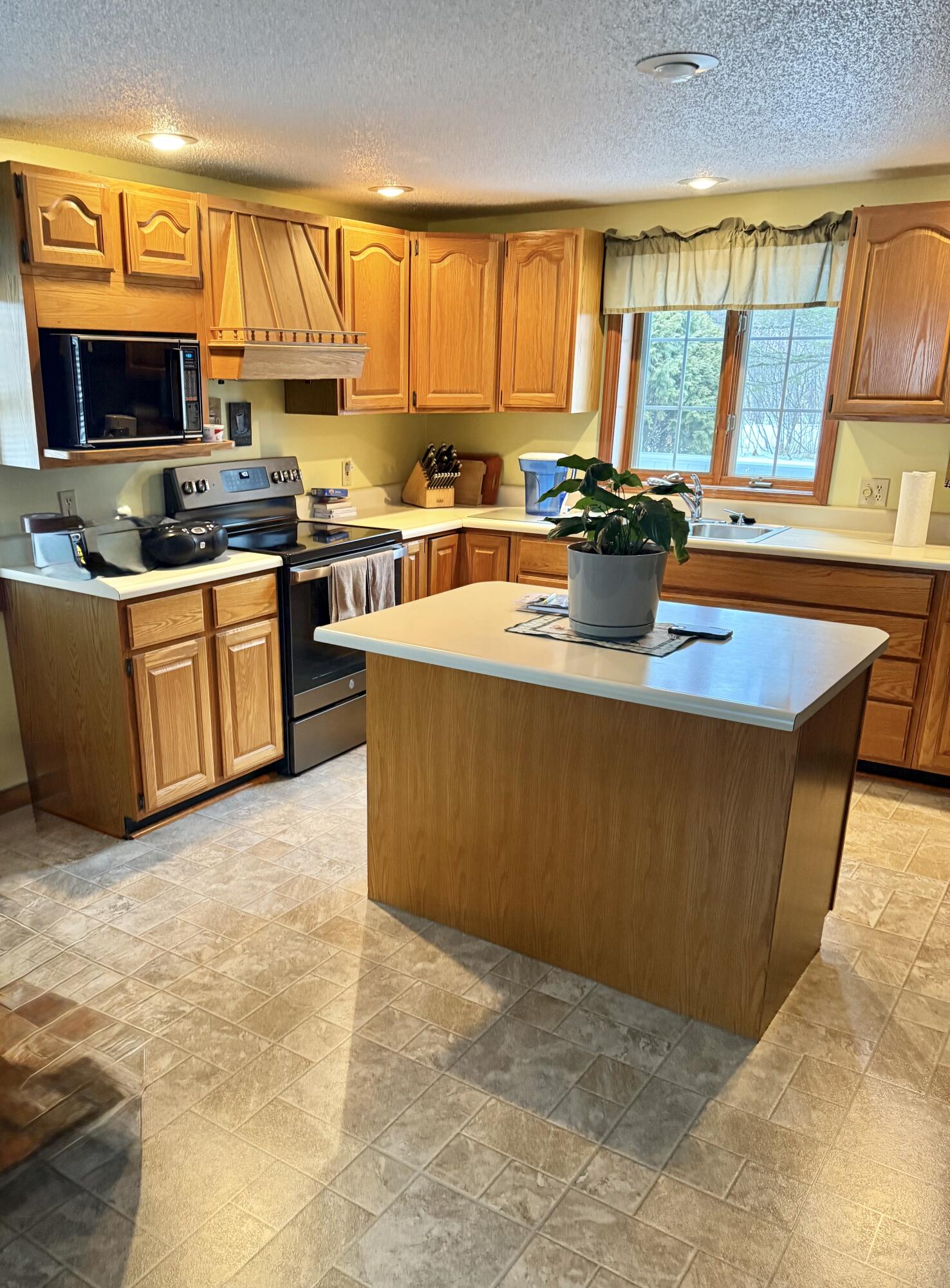 851 Main Street Madawaska, ME 04773 - Photo 9 of 15 IMG_3458