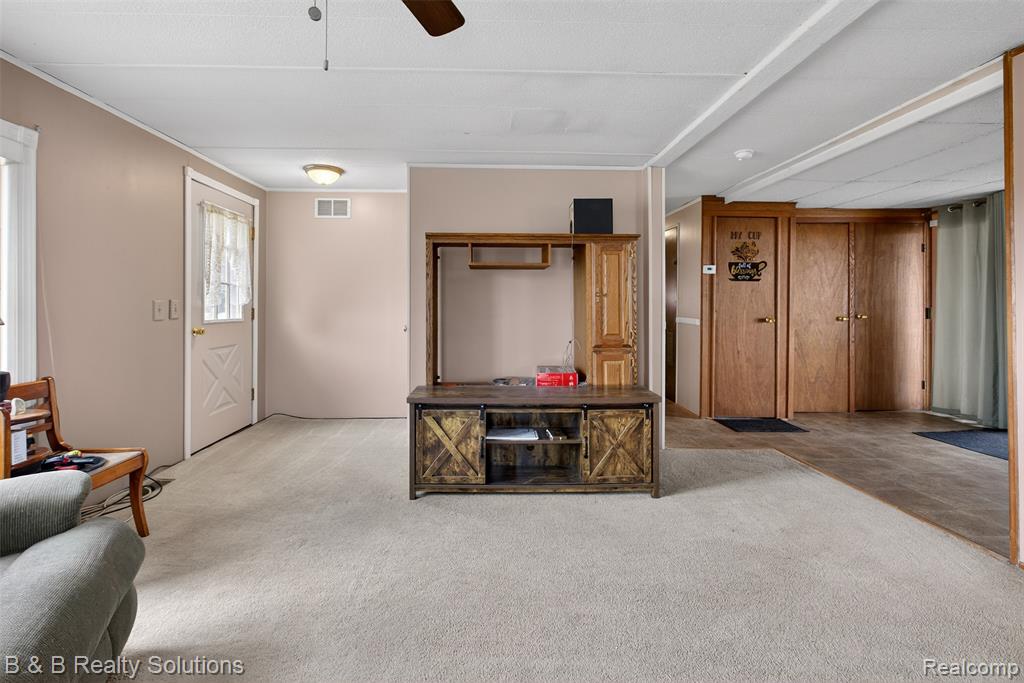 6946 Clifford Road Marlette, MI 48453 - Photo 7 of 25