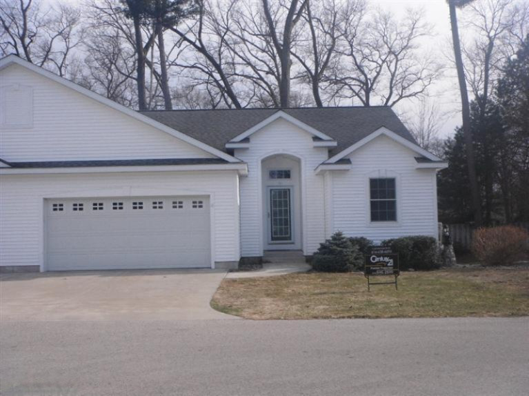 141 Stonegate Court Spring Lake, MI 49456 - Photo 1 of 16 Primary Photo