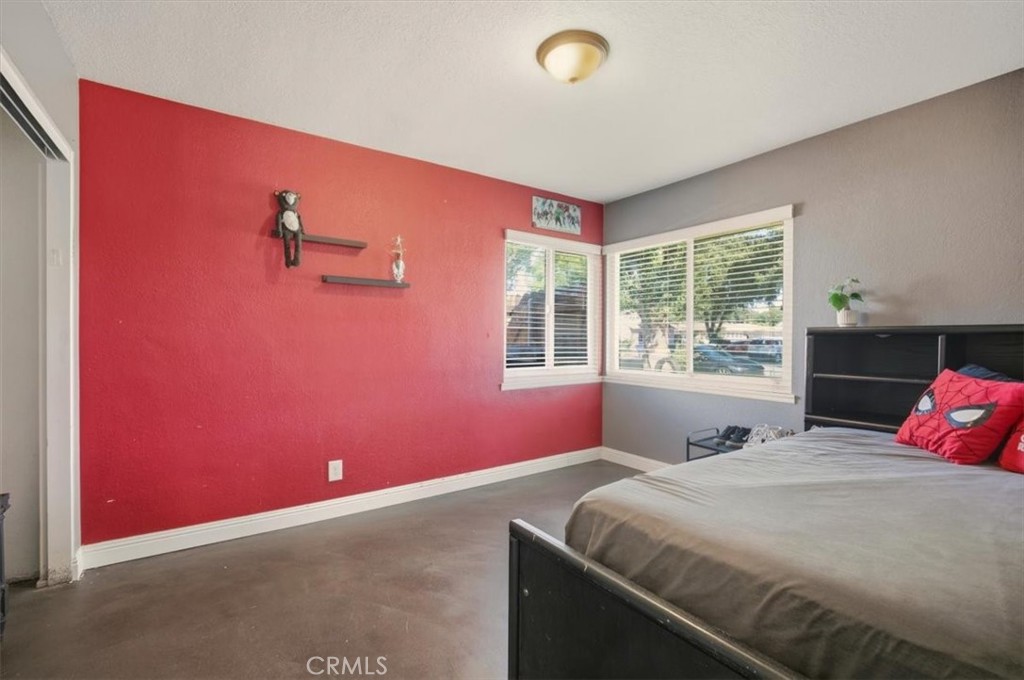 3495 Mono Drive Riverside, CA 92506 - Photo 21 of 36 a bedroom with a bed and a window