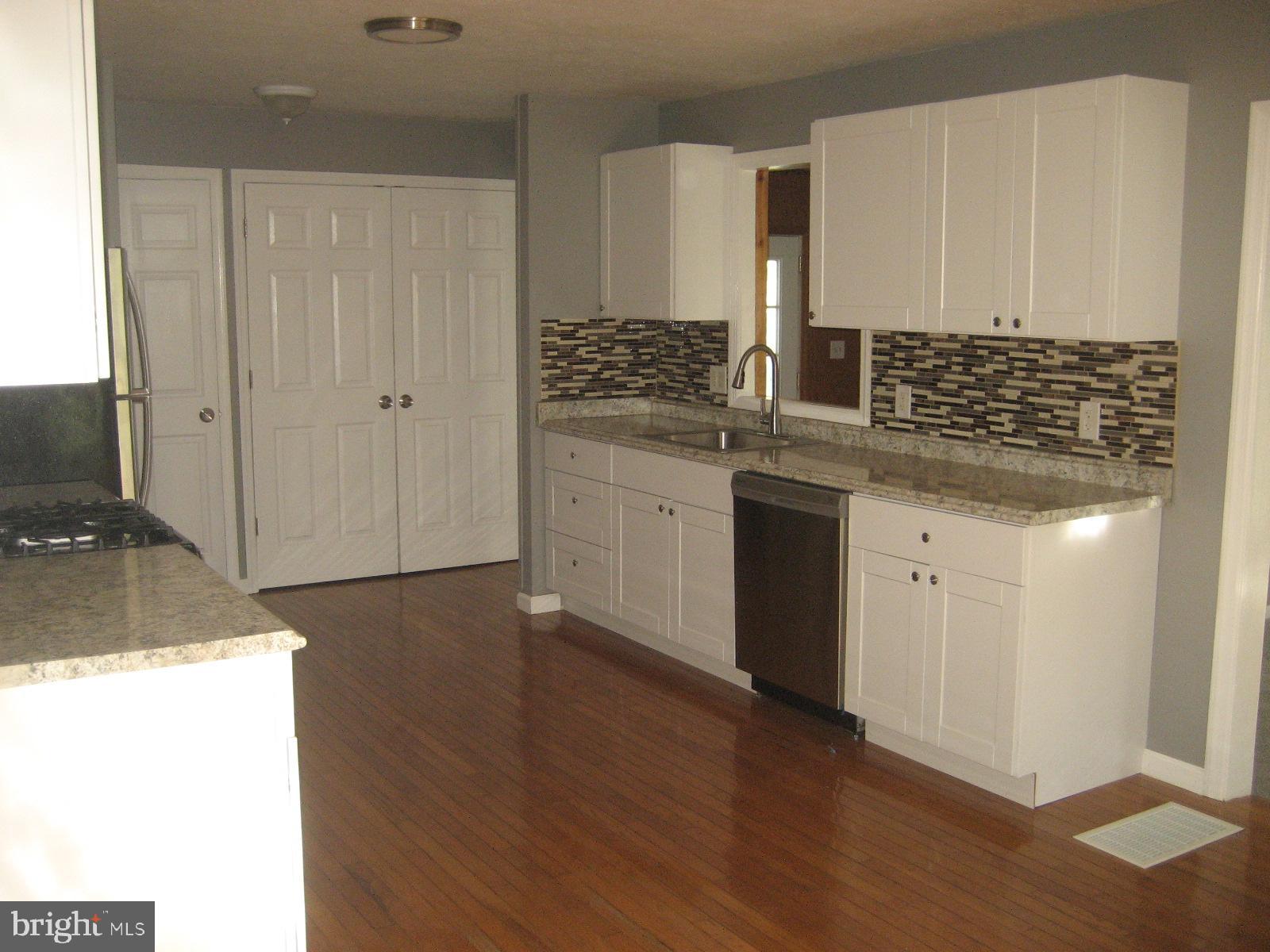 205 Cedarbridge Road Monroeville, NJ 08343 - Photo 3 of 27