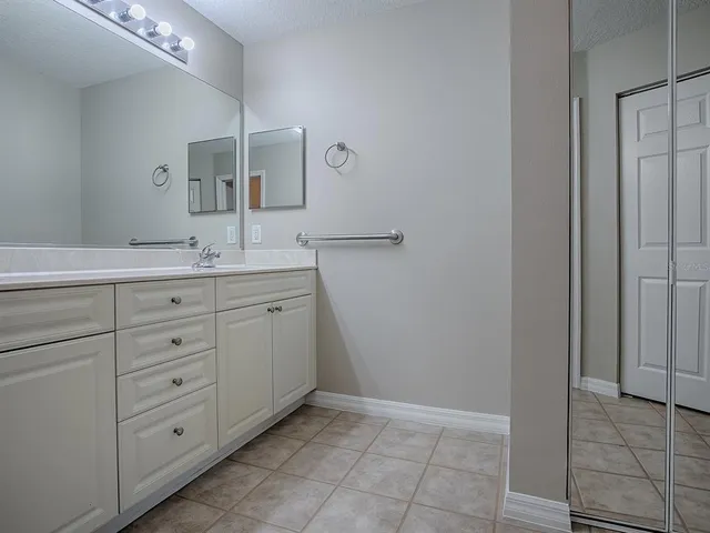 $239,000 | 5318 Edgewater Way, Unit 10, Oxford, FL 34484