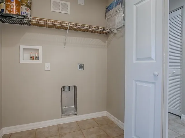 $239,000 | 5318 Edgewater Way, Unit 10, Oxford, FL 34484