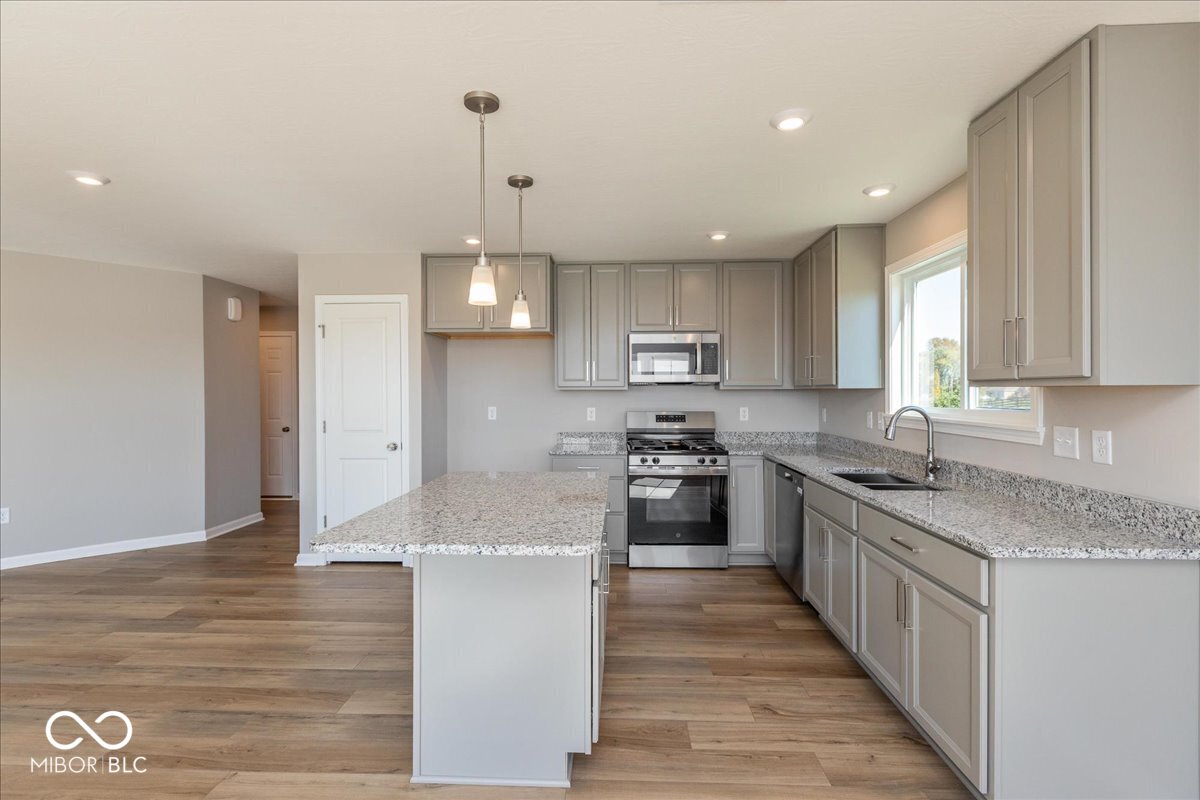 735 Oakleaf Drive Greenfield, IN 46140 - Photo 11 of 39