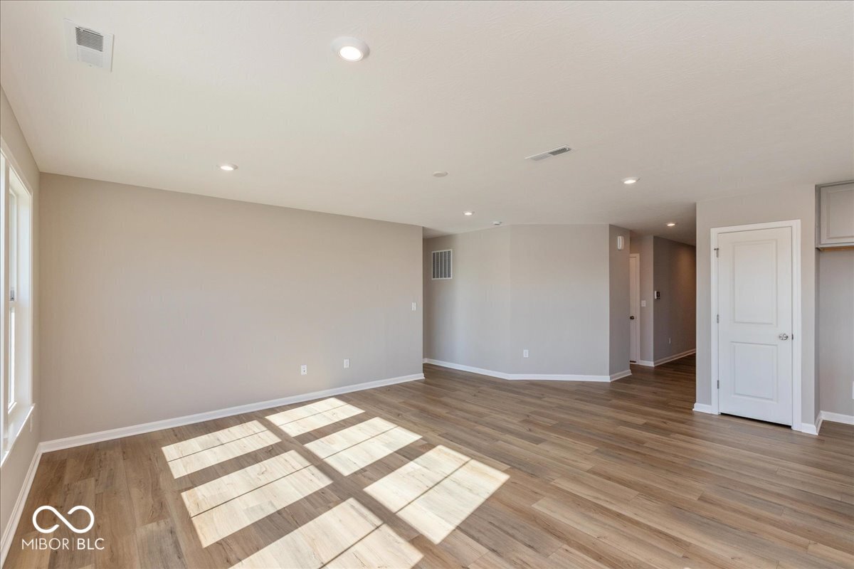 735 Oakleaf Drive Greenfield, IN 46140 - Photo 15 of 39