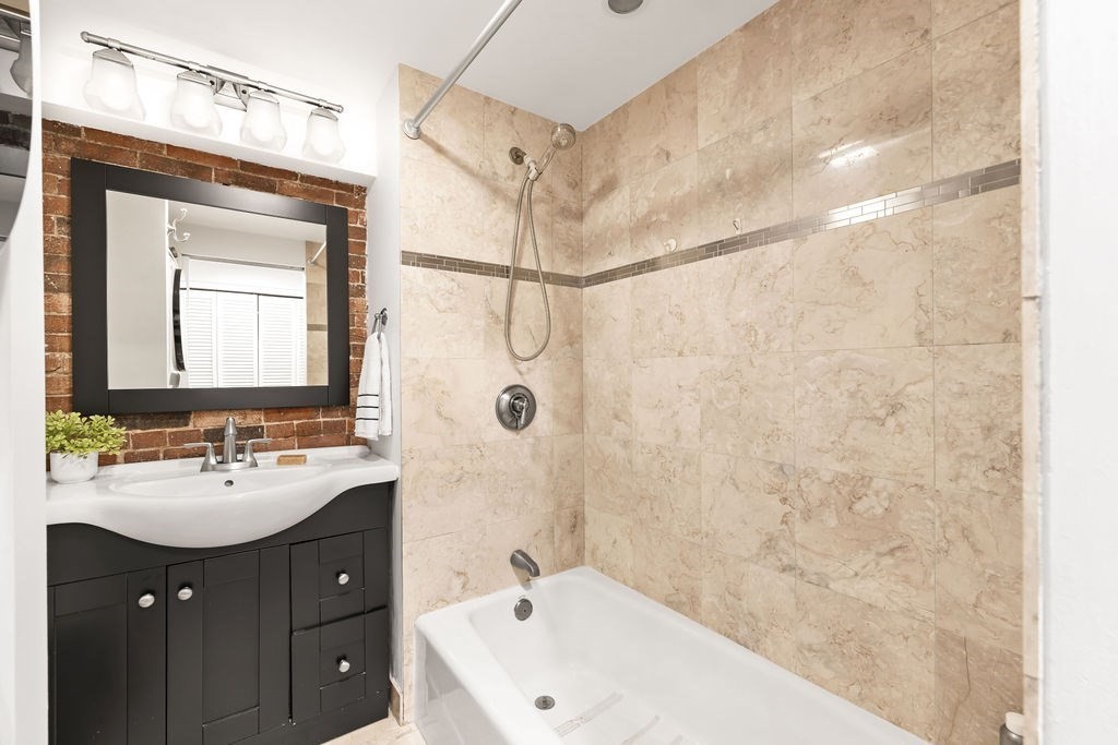 75 Fulton Street, Unit 21 Boston, MA 02109 - Photo 19 of 25