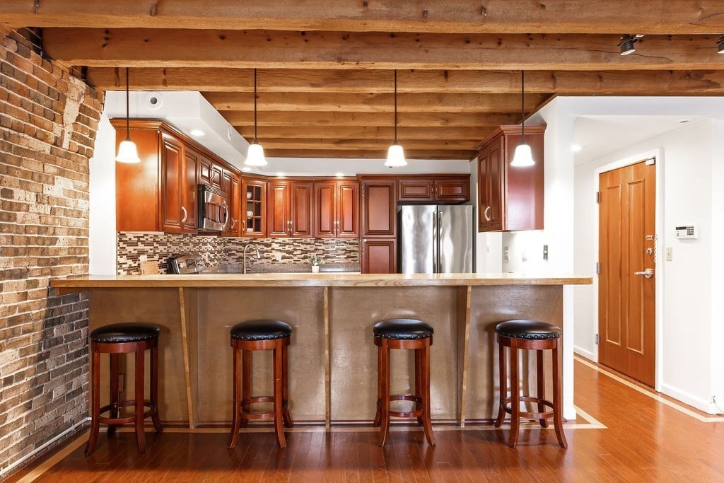 75 Fulton Street, Unit 21 Boston, MA 02109 - Photo 2 of 25