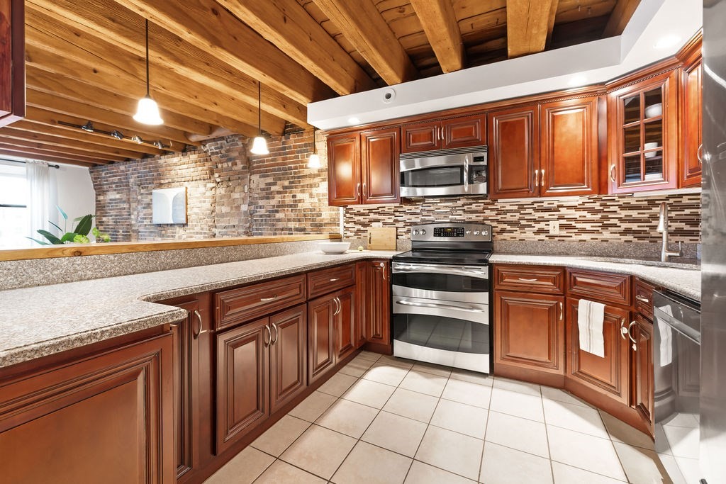 75 Fulton Street, Unit 21 Boston, MA 02109 - Photo 3 of 25