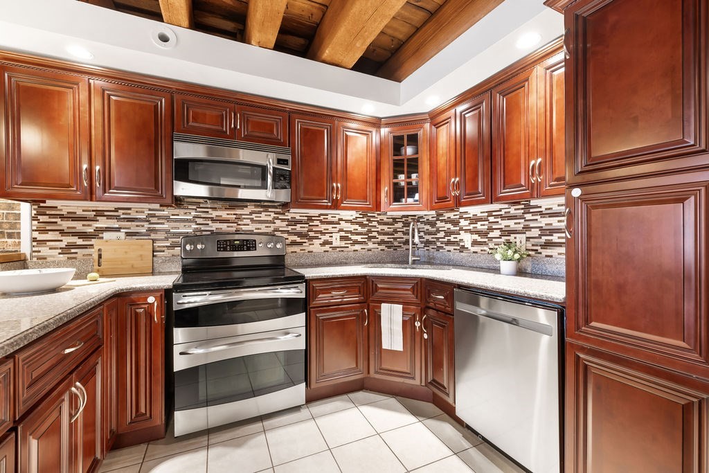 75 Fulton Street, Unit 21 Boston, MA 02109 - Photo 4 of 25