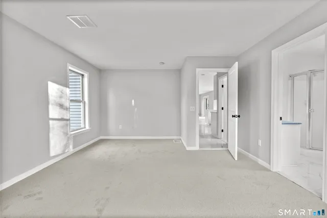 $999,900 | 2 Greenwood Lane, Guilford, CT 06437