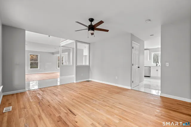 $999,900 | 2 Greenwood Lane, Guilford, CT 06437