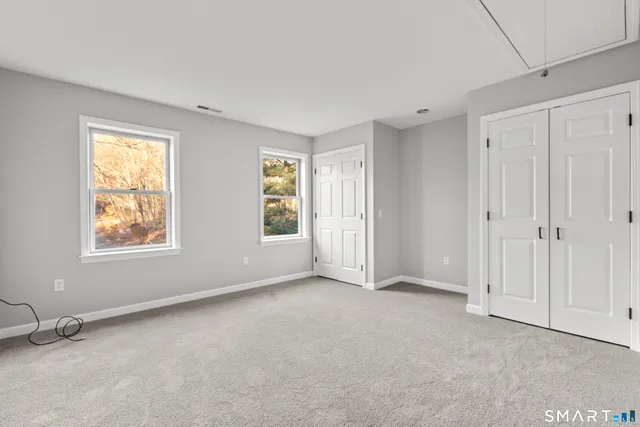 $999,900 | 2 Greenwood Lane, Guilford, CT 06437