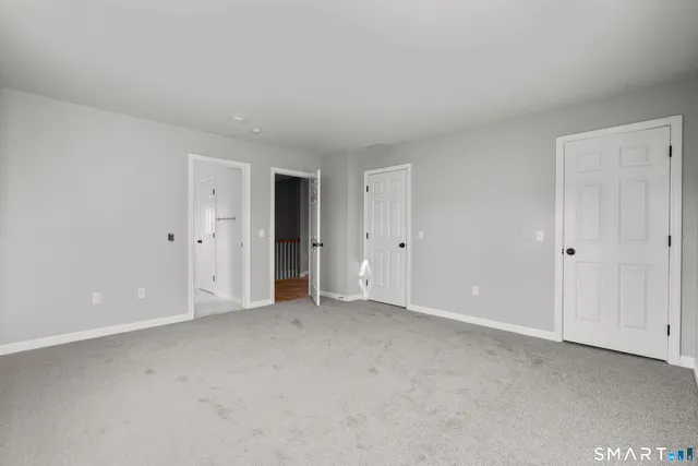 $999,900 | 2 Greenwood Lane, Guilford, CT 06437