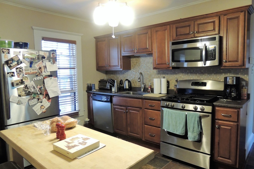 167 Sumner Avenue Springfield, MA 01108 - Photo 2 of 13
