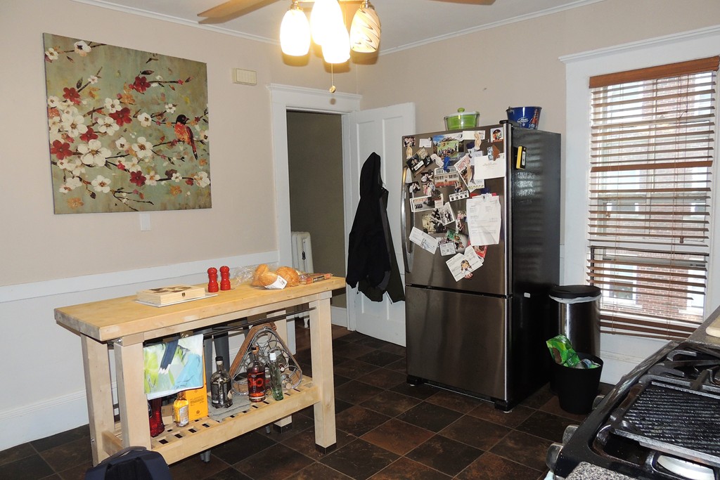 167 Sumner Avenue Springfield, MA 01108 - Photo 3 of 13