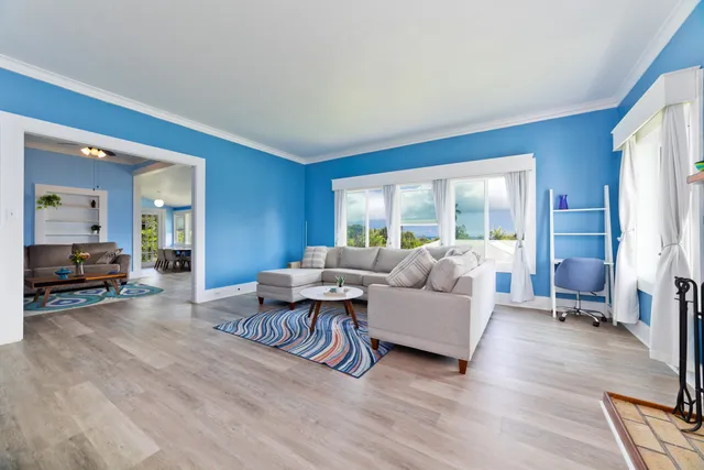 $899,000 | 1706 Waianuenue Avenue, Hilo, HI 96720