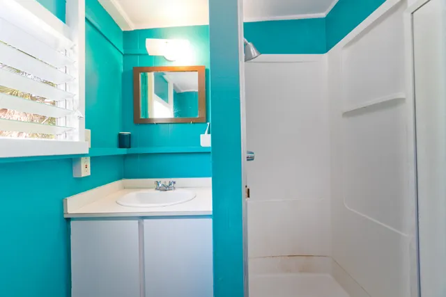 $899,000 | 1706 Waianuenue Avenue, Hilo, HI 96720