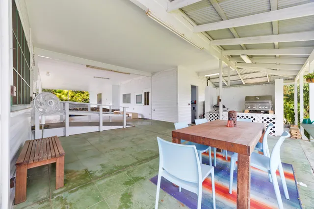 $899,000 | 1706 Waianuenue Avenue, Hilo, HI 96720