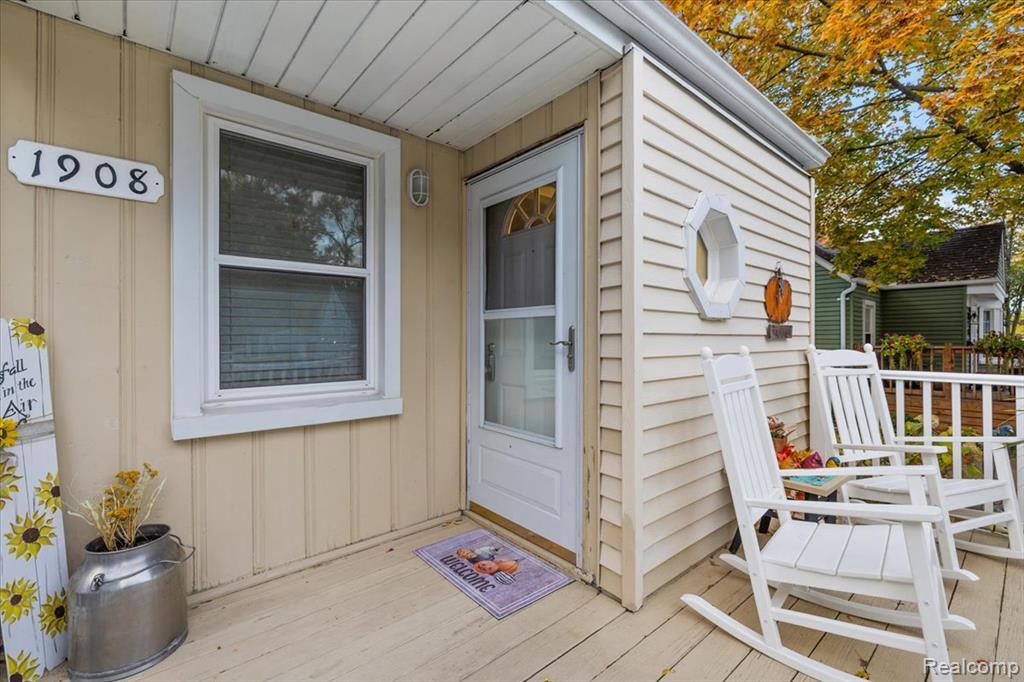 1908 Cambridge Road Berkley, MI 48072 - Photo 5 of 49