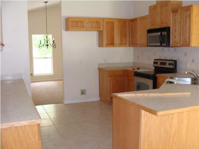 2026 Eventide Road Milton, FL 32583 - Photo 4 of 8 Gallery Image 4