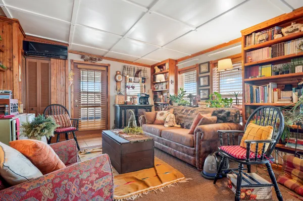$1,000,000 | 74 Penrose Peak Road, Gillette, WY 82716