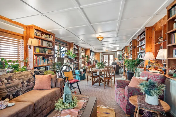 $1,000,000 | 74 Penrose Peak Road, Gillette, WY 82716