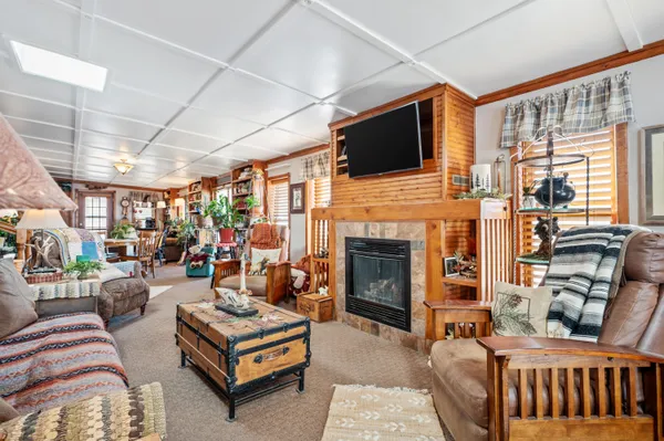 $1,000,000 | 74 Penrose Peak Road, Gillette, WY 82716