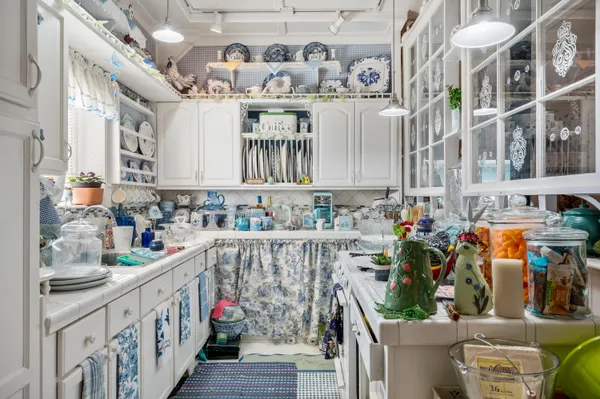 $1,000,000 | 74 Penrose Peak Road, Gillette, WY 82716