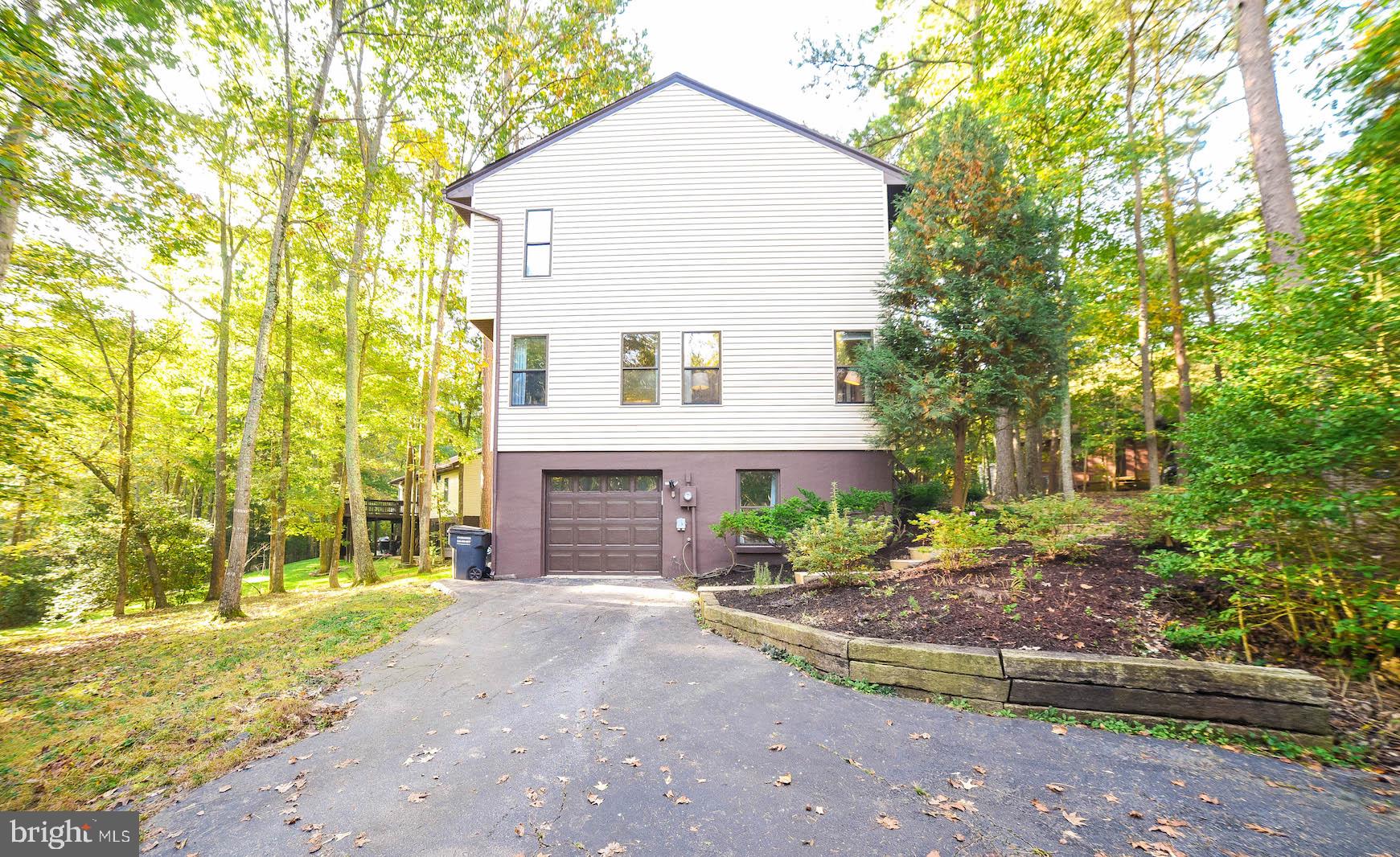 44575 Spinnaker Way California, MD 20619 - Photo 48 of 52 Side-entry garage