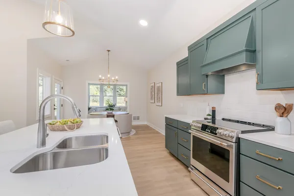 $834,950 | 4708 Knapp Blf Drive, Ada, MI 49301
