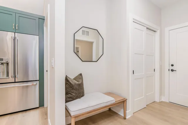 $825,000 | 4708 Knapp Blf Drive, Ada, MI 49301