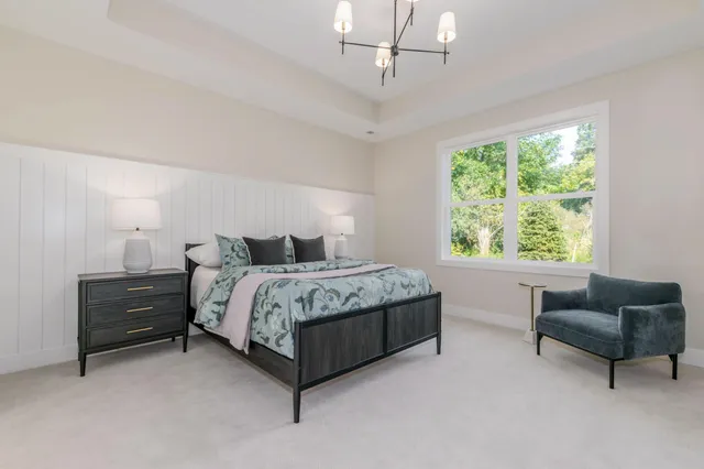 $825,000 | 4708 Knapp Blf Drive, Ada, MI 49301