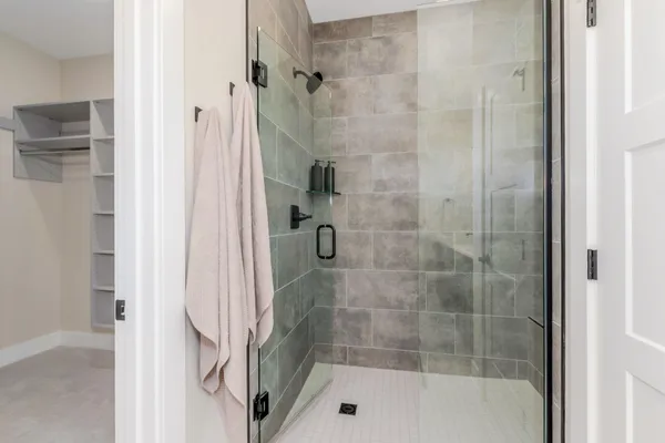 $834,950 | 4708 Knapp Blf Drive, Ada, MI 49301