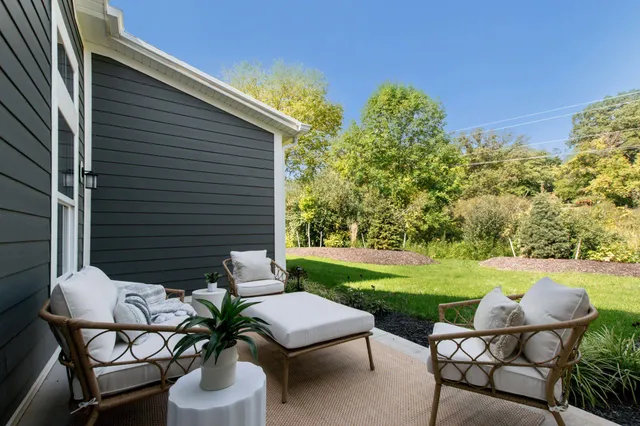 $825,000 | 4708 Knapp Blf Drive, Ada, MI 49301