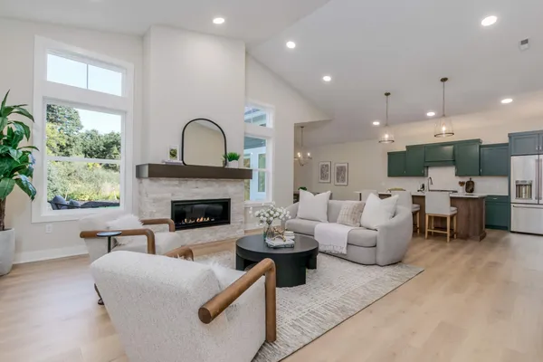 $834,950 | 4708 Knapp Blf Drive, Ada, MI 49301