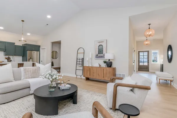 $834,950 | 4708 Knapp Blf Drive, Ada, MI 49301