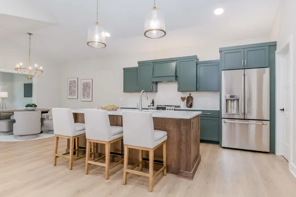 $834,950 | 4708 Knapp Blf Drive, Ada, MI 49301