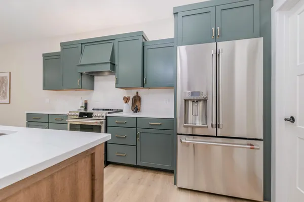 $834,950 | 4708 Knapp Blf Drive, Ada, MI 49301