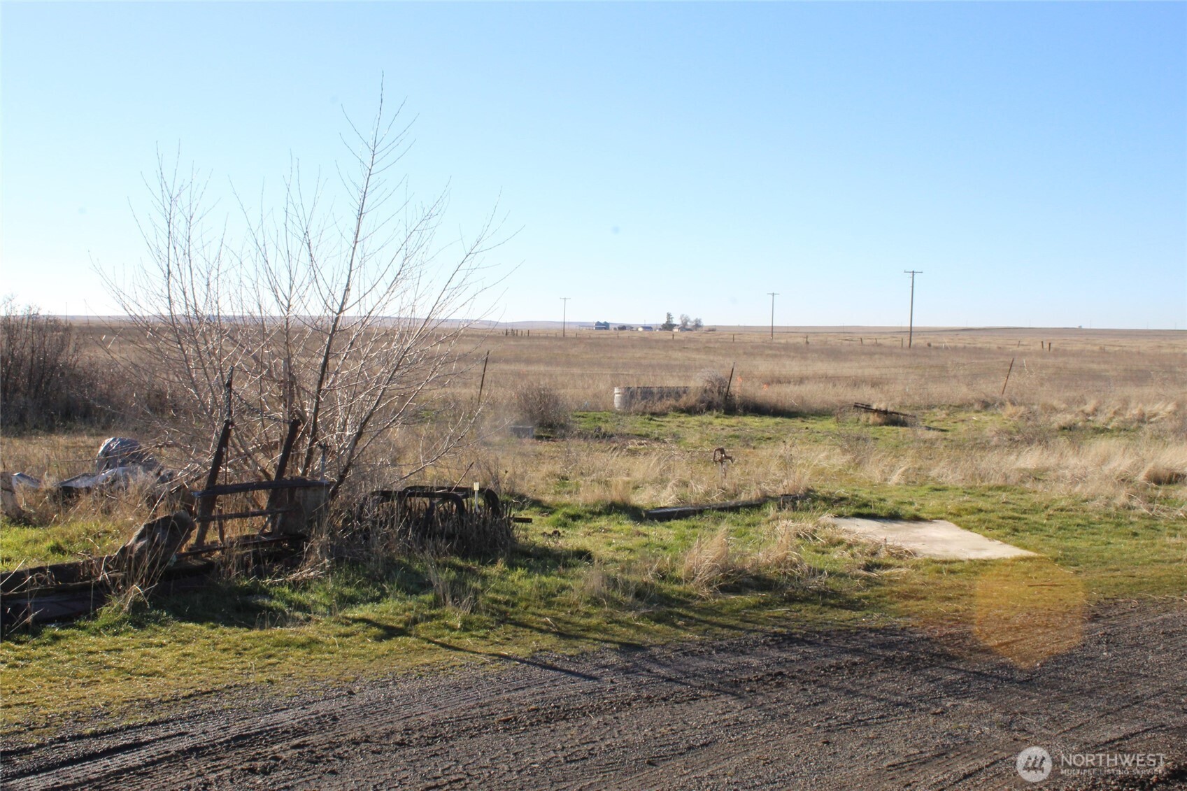1251 North Klein Road Ritzville, WA 99169 - Photo 3 of 21 a view of lake with mountain