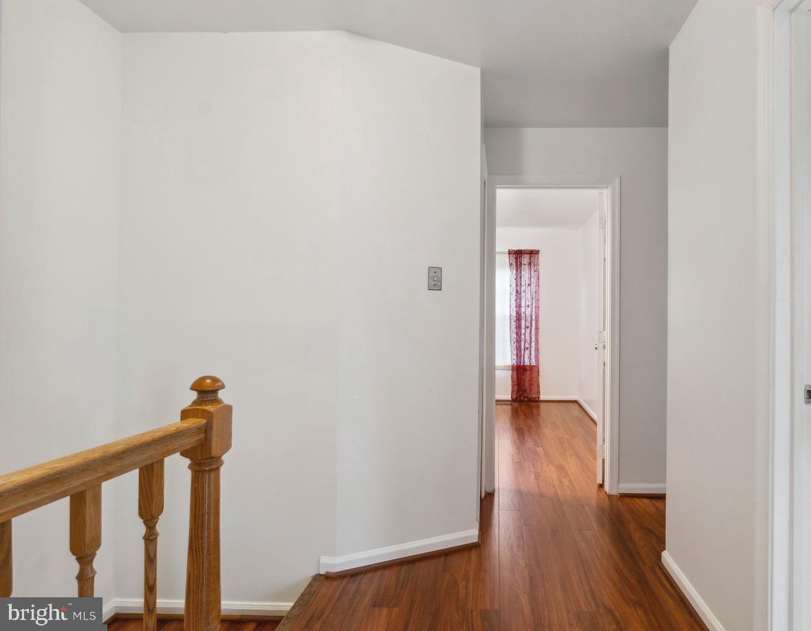 309 Overlea Place Abingdon, MD 21009 - Photo 8 of 24 Hallway