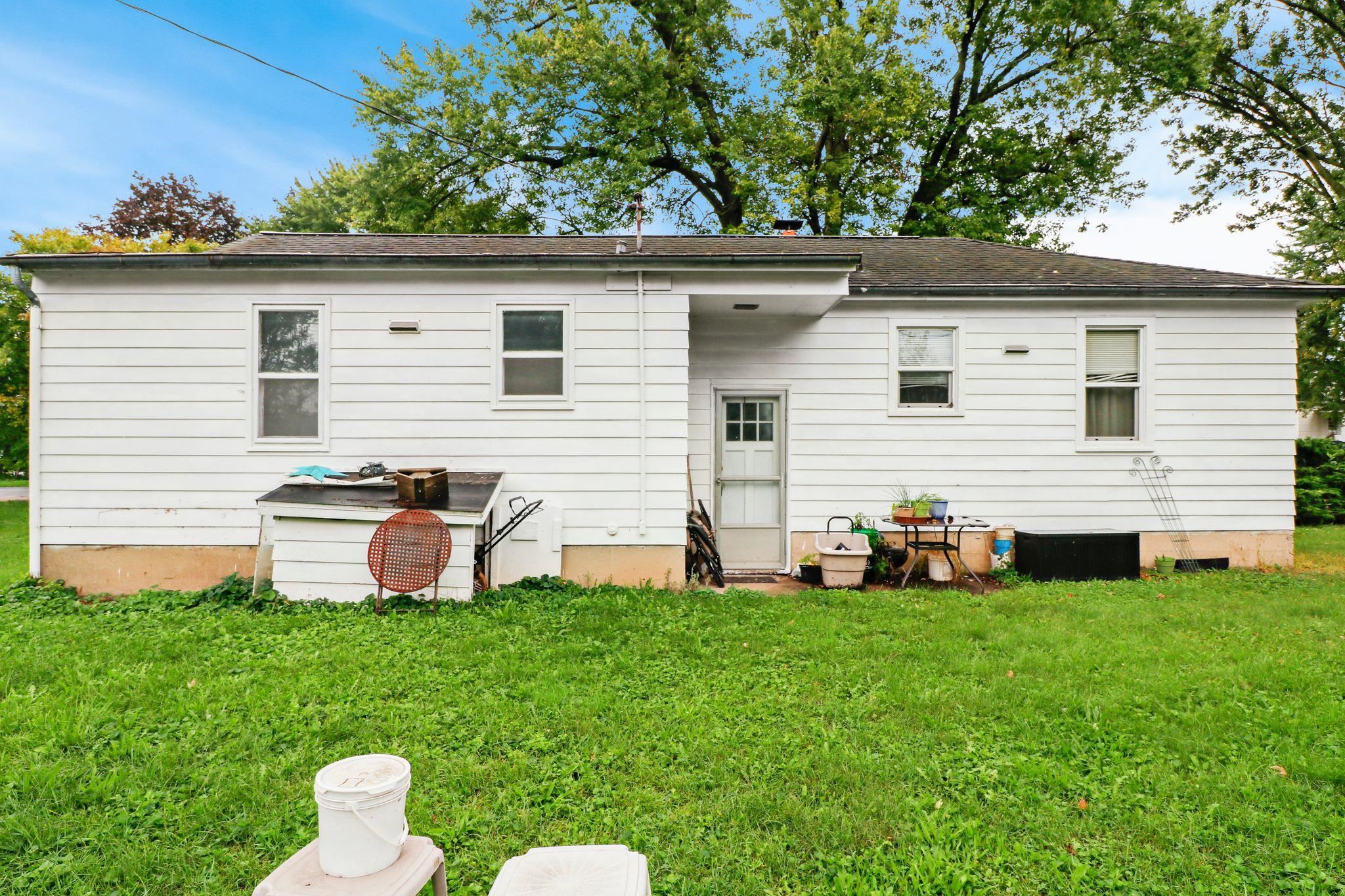 3570 Ridgeway Avenue Madison, WI 53704 - Photo 5 of 36 Gallery Image 5
