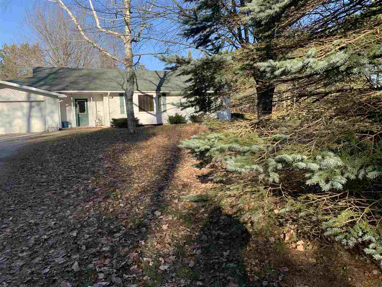 1551 East 46 Road Cadillac, MI 49601 - Photo 4 of 24 1882437-3.JPG