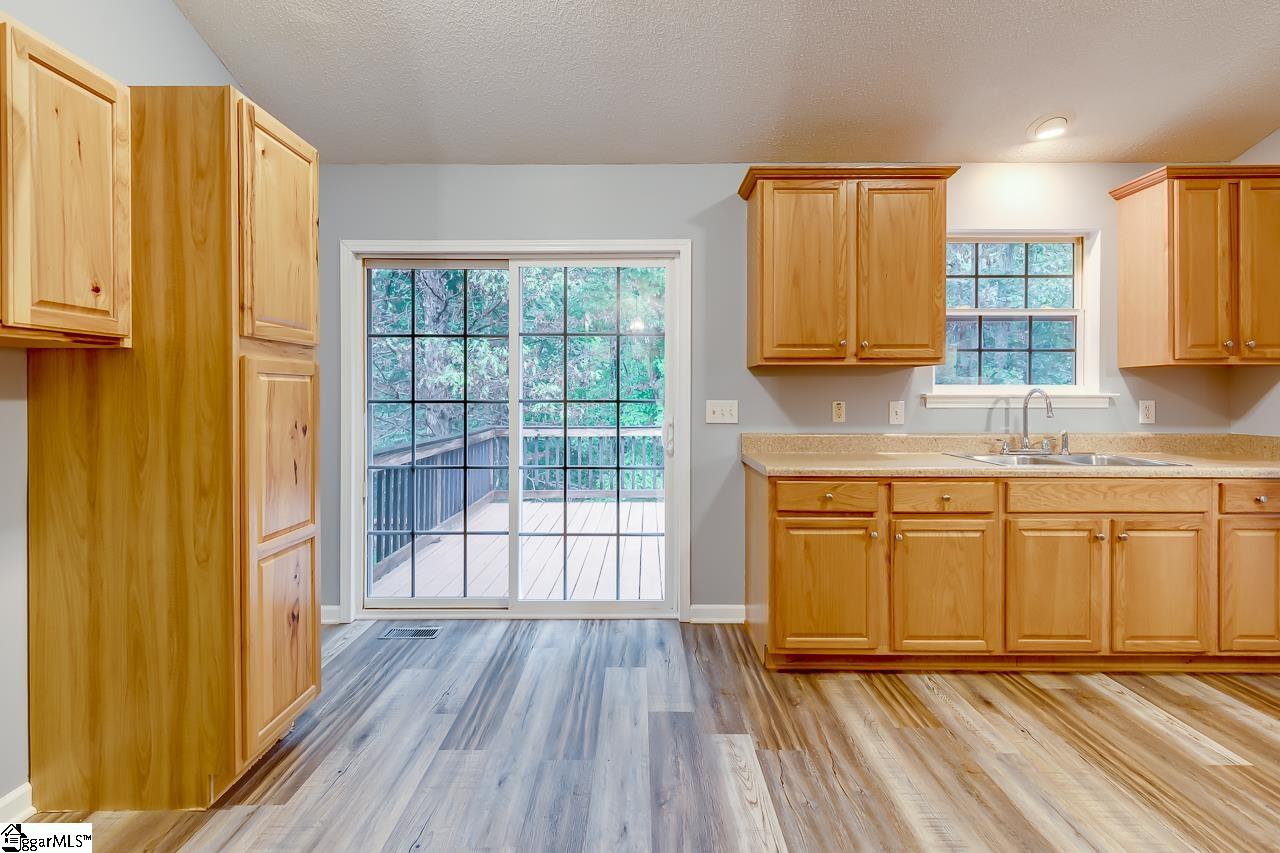 102 Tanager Road Gray Court, SC 29645 - Photo 15 of 35 Gallery Image 15