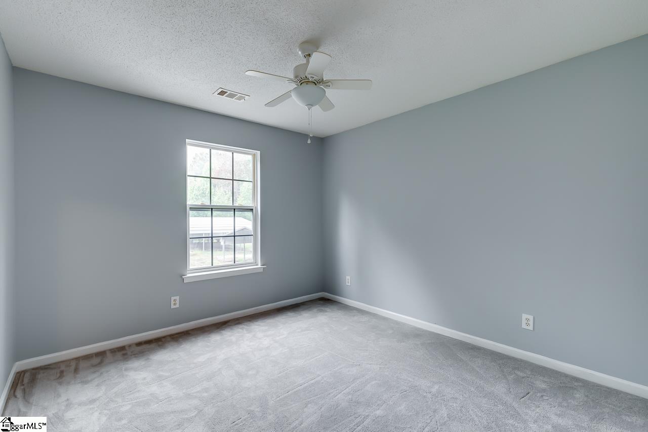 102 Tanager Road Gray Court, SC 29645 - Photo 26 of 35 Gallery Image 26