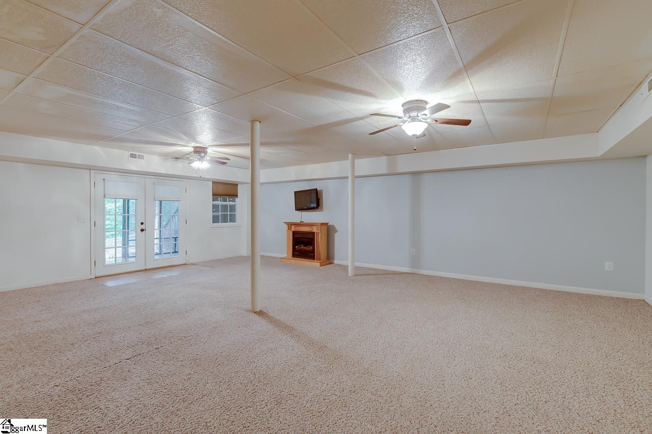 102 Tanager Road Gray Court, SC 29645 - Photo 33 of 35 Gallery Image 33