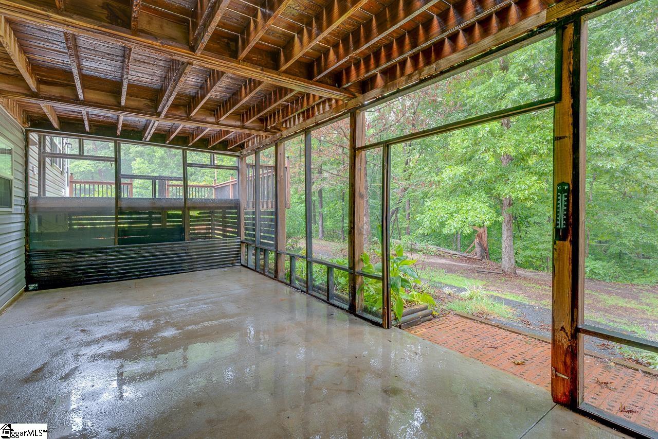 102 Tanager Road Gray Court, SC 29645 - Photo 8 of 35 Gallery Image 8