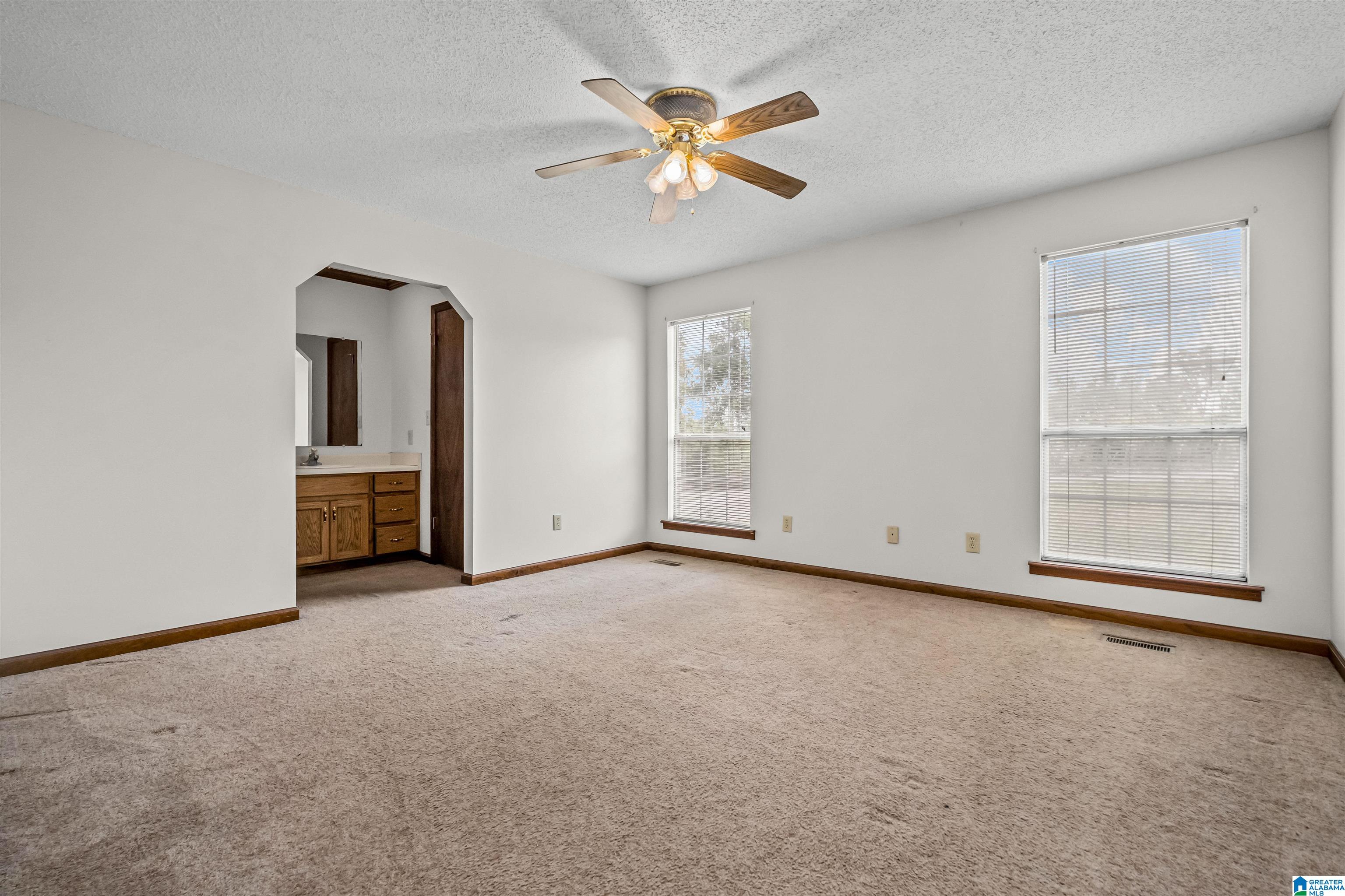 494 Rodgers Way Leeds, AL 35094 - Photo 16 of 25 Gallery Image 16