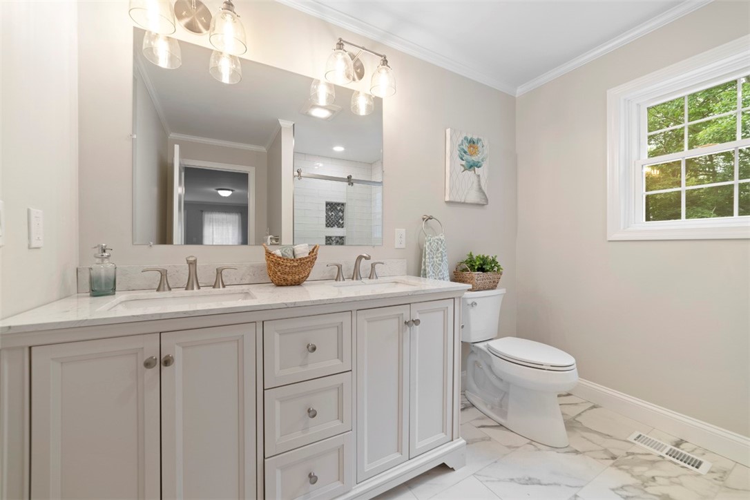 87 Carolina Back Road Charlestown, RI 02813 - Photo 31 of 38