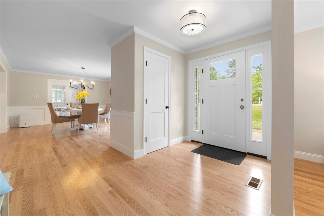 87 Carolina Back Road Charlestown, RI 02813 - Photo 4 of 38